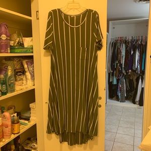 XL Lularoe Carly